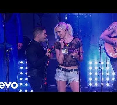 Tiene Espinas El Rosal (Live) ft. Jenny and the Mexicats