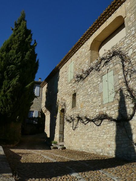 La Roque sur Cèze 30 le 19-11-2023. Animateur Gilbert D.