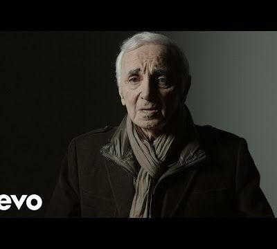 Polémique : Charles Aznavour propose de «trier» les migrants pour accueillir «les gens utiles»