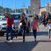 Marseille, Vieux Port : Moms, deux mamans, I have two moms - Mes Photos, My Photos, Marseille (copyright Jean Rossignol)