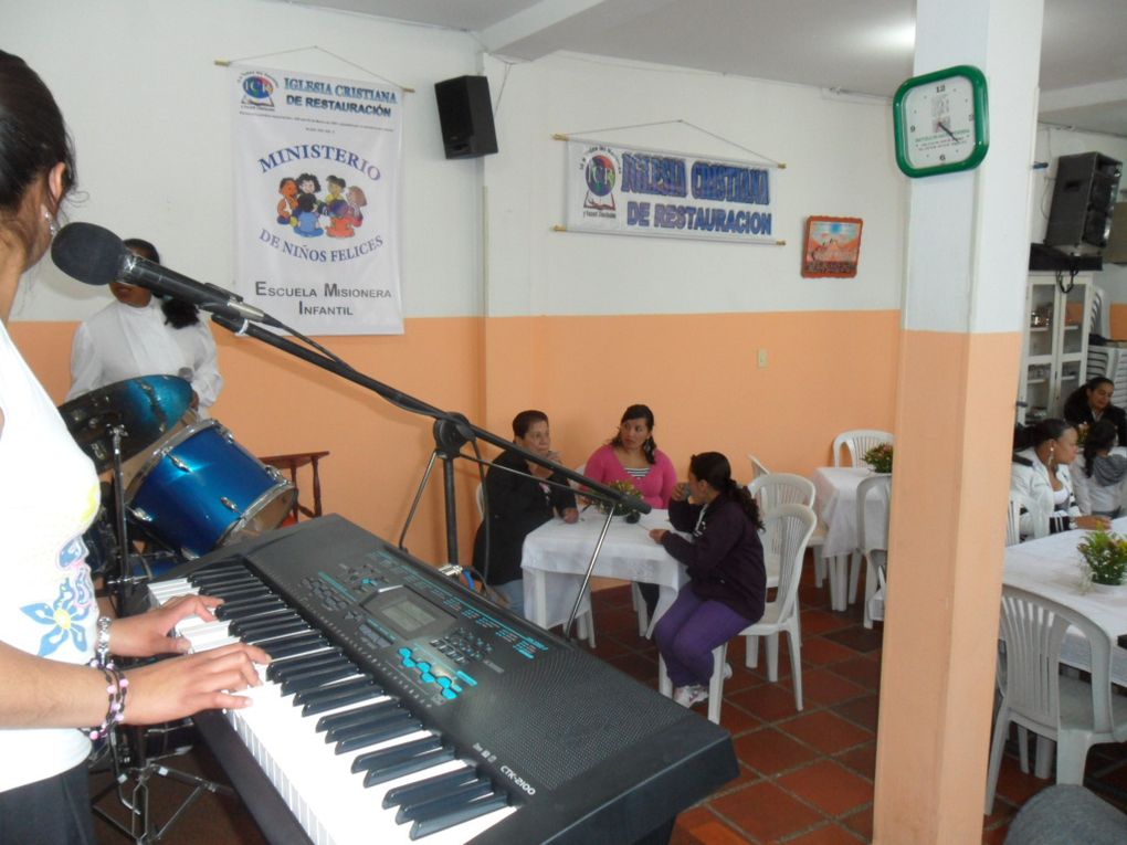 celebrando con nuestros hermanos las relaciones de pareja bajo la bendicion de nuestro DIOS