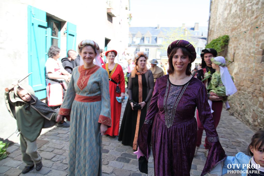 Photos de la fete medievale de guerande.ville de guerande. sel de guerande.