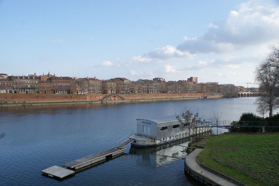 la Garonne en ville -Toulouse-