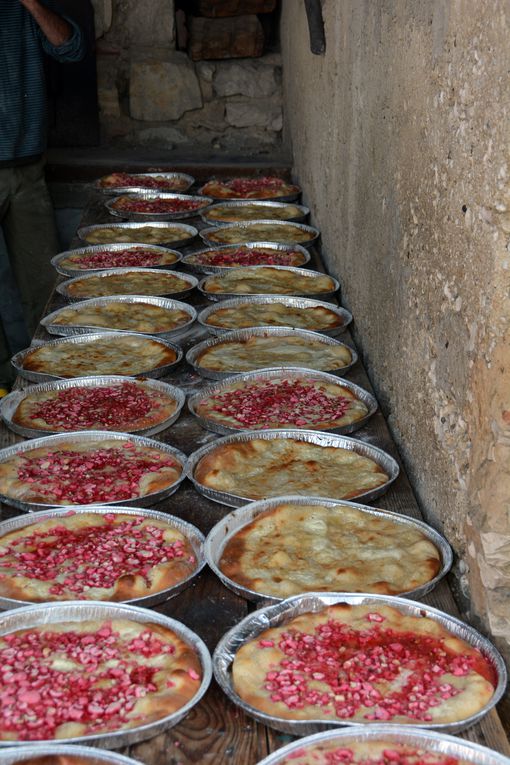 La journée à commencé à 2h00 du matin devant le four de Dornieu et à 19h30 les 250 tartes étaient vendues !