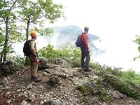 Deux passages de poutres, une dernière montée, et on  profite un peu du paysage.