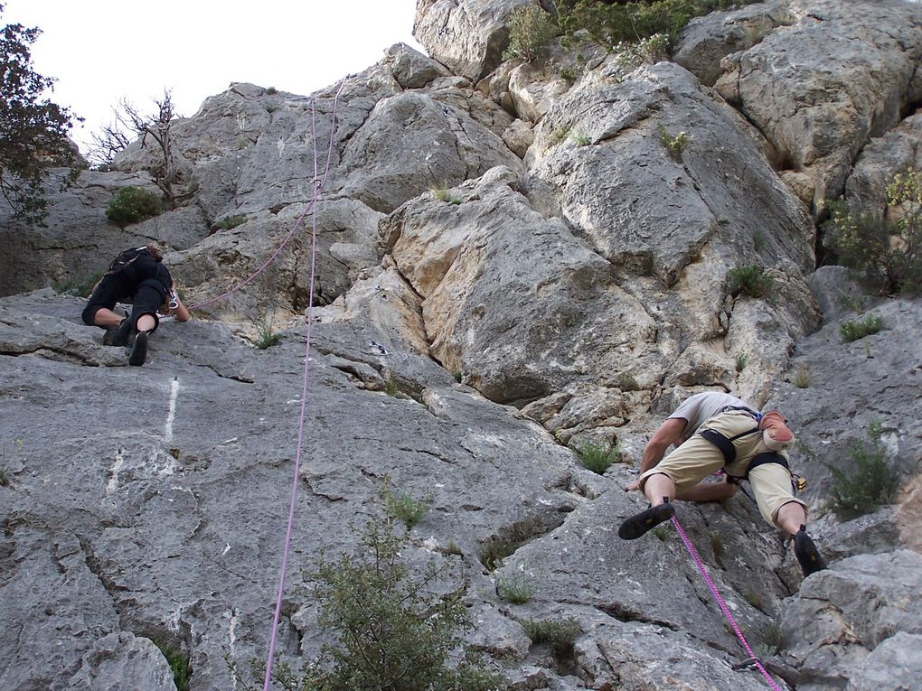 Album - escalade-dentelle-montmiraille-2010