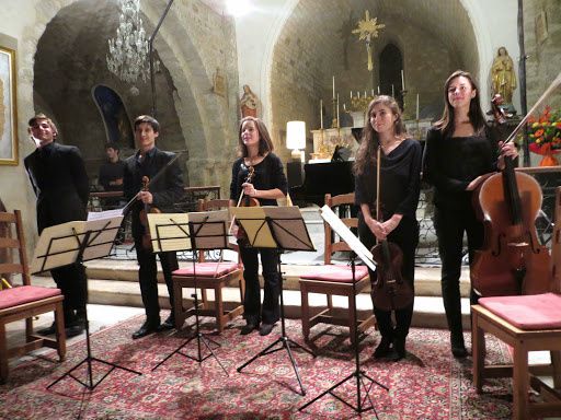 Concert "Jeunes Talents", église de Pierrerue (04), dimanche 2 novembre 2014.
photos c&m Zbinden