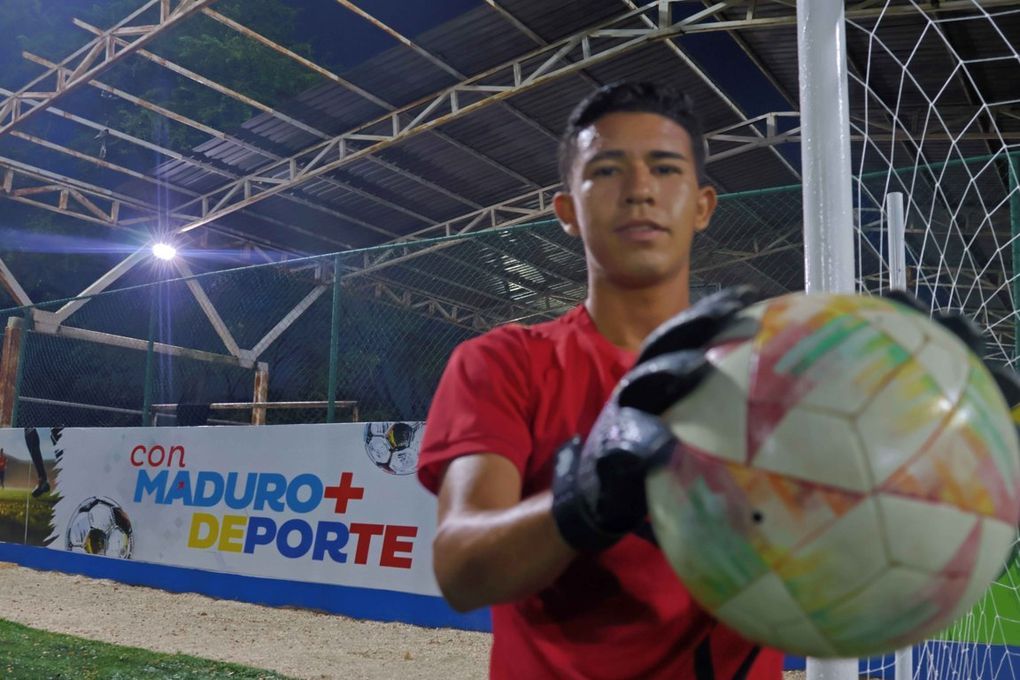 Gobernador Rafael Lavaca inauguró Campo Deportivo &quot;Antonio José de Sucre&quot; en Tocuyito