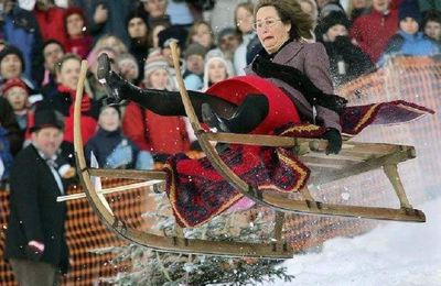 mamie fait de la luge