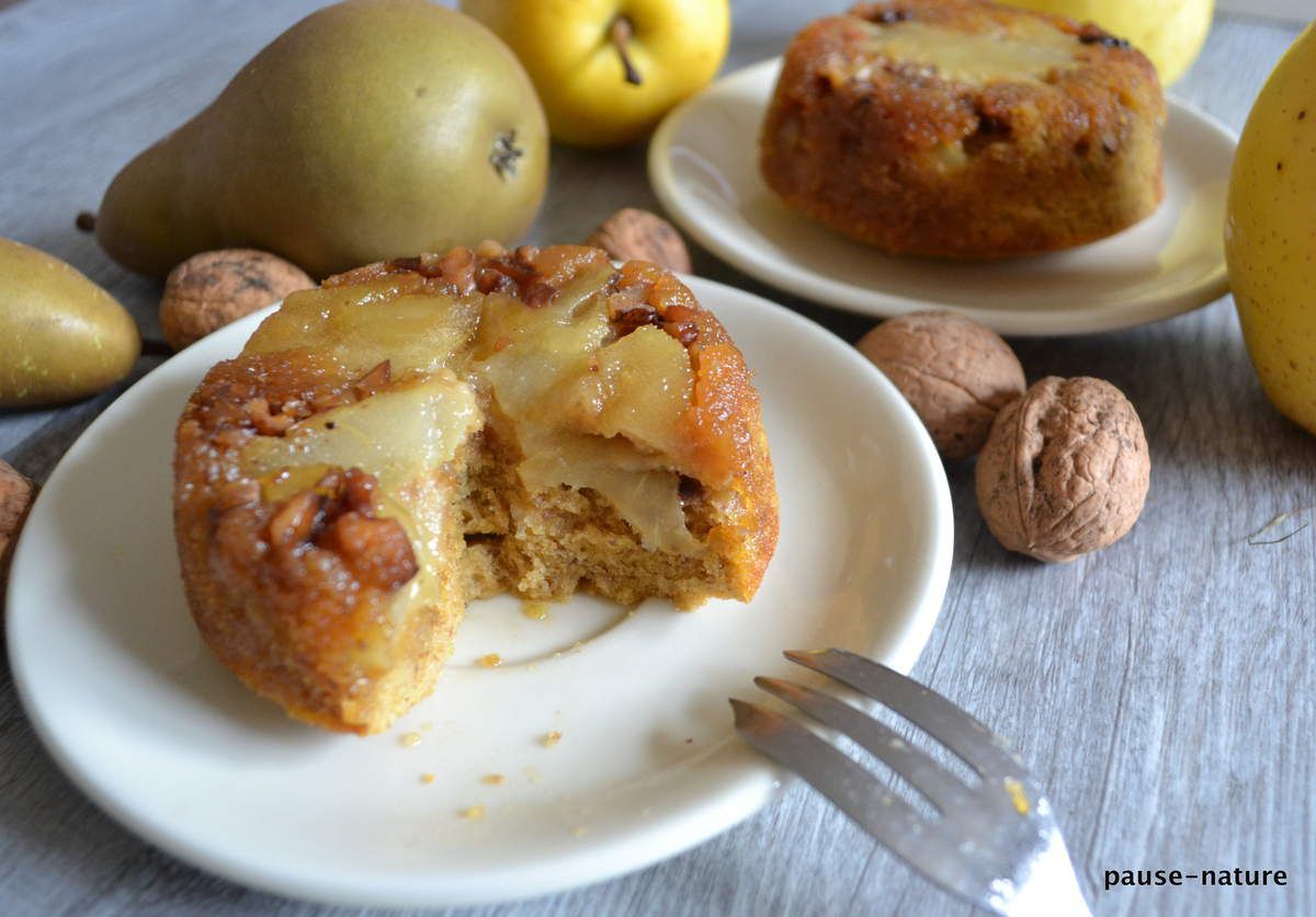 Mini-renverses aux pomme-poire et noix caramélisées