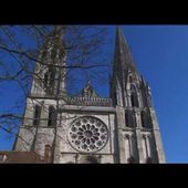 Le vitrail, art de Lumière et art Médiéval (Documentaire)