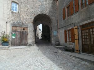 C'est pas beau :) Puis il y a un super resto: Châtaignes & Champignons ça vaut le coup, du super!