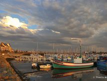 Le sardinier "Au gré des Vents" sur le Port de La Turballe, bateau de pêche de type sardinier