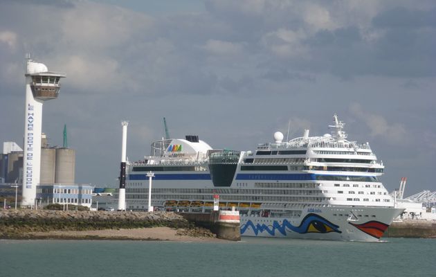 Départ de l'AIDAstella au Havre le 09/05/13.