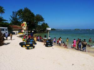 plage publique, jour de fête !