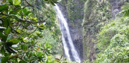 Tahiti: Les 3 cascades