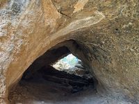 Passage de la Grotte (baissons la tête) 