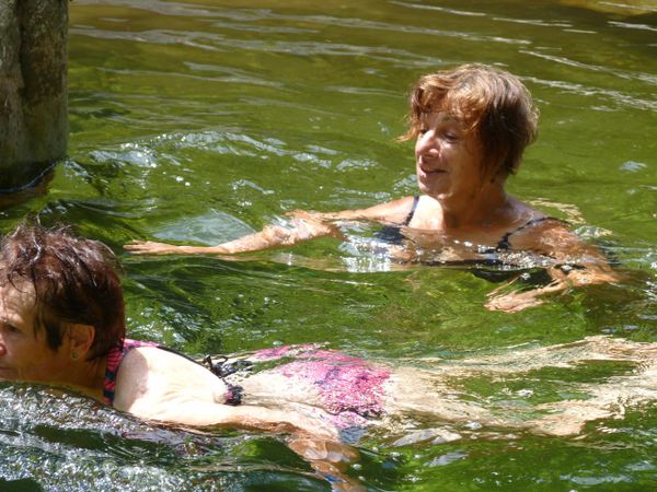 Des gorges de la Borne aux crêtes de Pézouillouze
