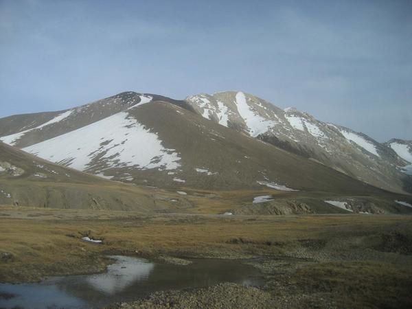 Photos des repérages faits entre le 7 et le 12 mai, dans la région de Naryn, puis sur la route de Barksoon et au sud du lac Issy Koul.