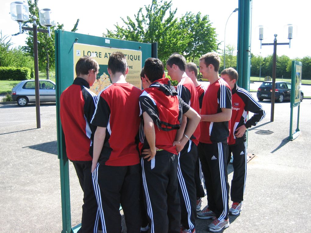 Tournoi de Beauvoir-Sur-Mer (85).
Arrivé le mercredi 15 mai pour jouer le 16 mai.
Résultat : Une excellente prestation de l'équipe avec une victoire à l'arrivée.
Bravo et Merci.