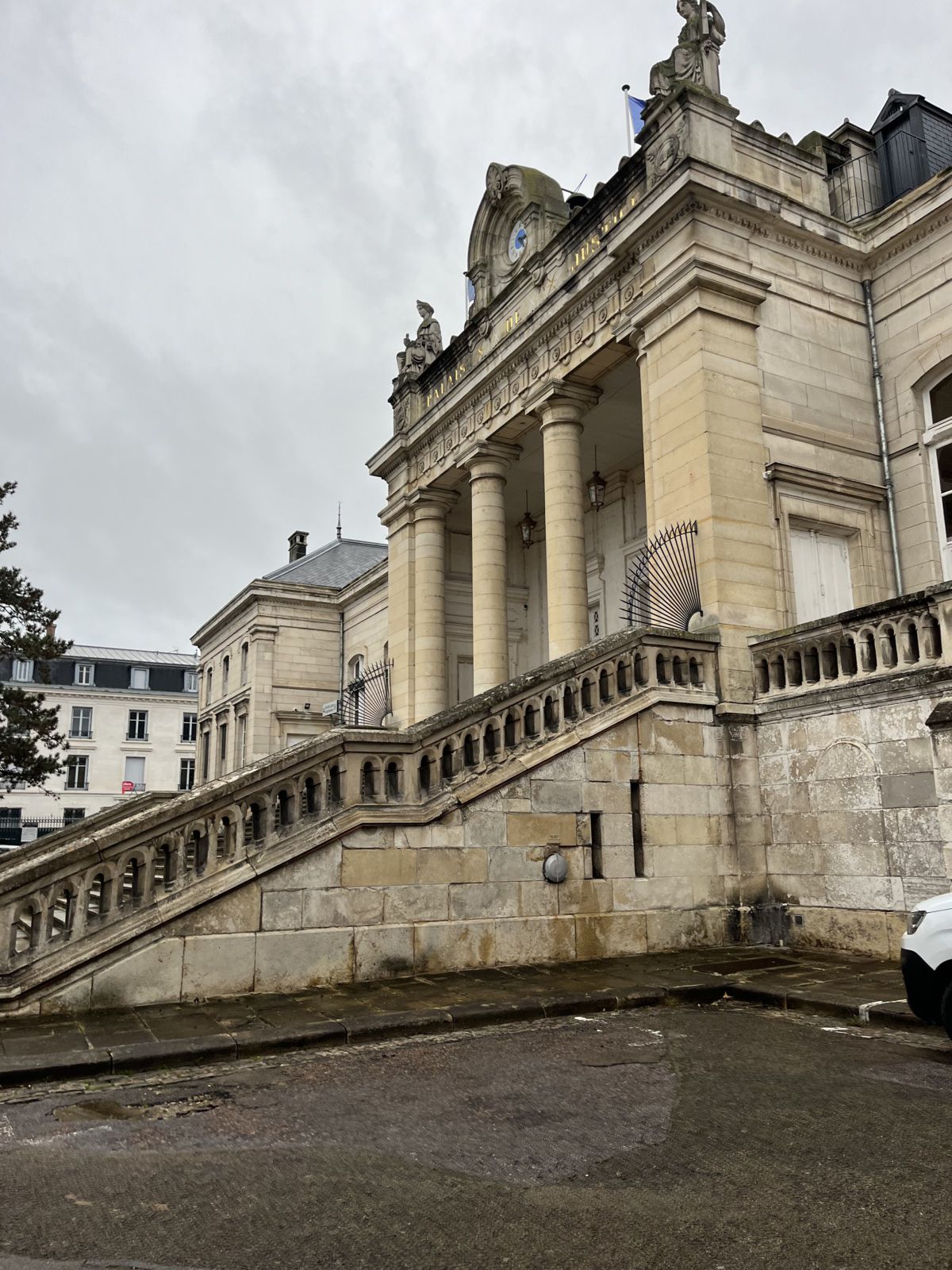 Auxerre composition pénale délit routier