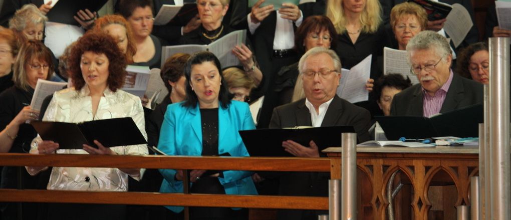 Album - 2011---8-mai-benediction-cloche-st-Etienne