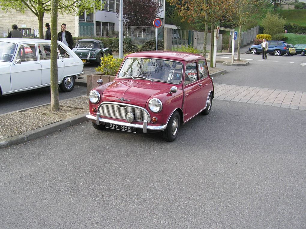 Voici pour tous les belles photos que Jean claude Lebalnc a réalisé pendnat le rallye de Décrottage 2009 : Au Grenier de Paris dans le vexin Français 