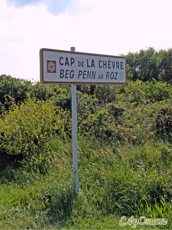 Ballade à Crozon et Camaret sur Mer avec le club des Vieilles bécanes de Carhaix. 
Si vous chercher les petites maisons typiquement Bretonnes que l'on voit sur les cartes postales vous les trouverez là-bas. Cherchez bien !
A visiter absolument.