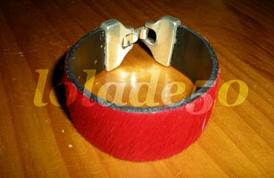 Pulsera piel de potro roja