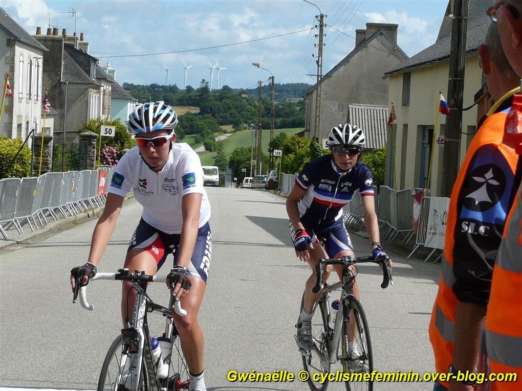 arrivée du TBFI 2012 à Dinéault (29) - victoire Anna Van der Breggen (Ned) - photos Gwénaëlle RIOU