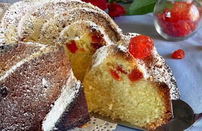 Gâteau au citron et aux cerises confites 
