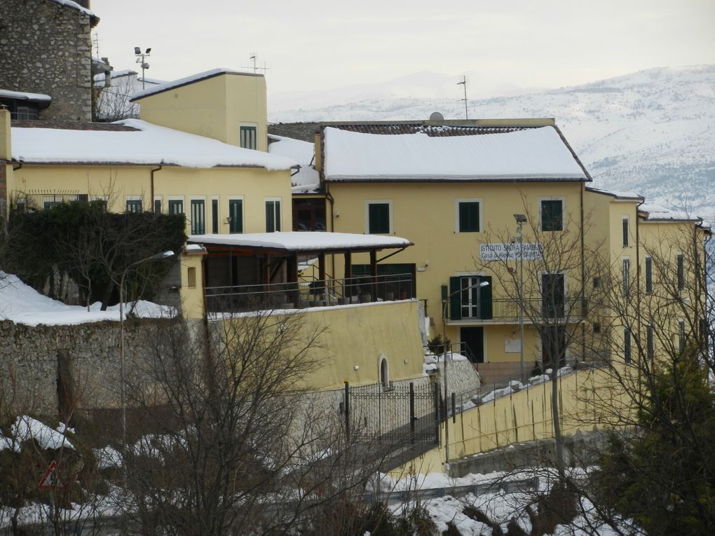 Qualche foto del paese e dei paesaggi
Quelque foto du village et des paysages