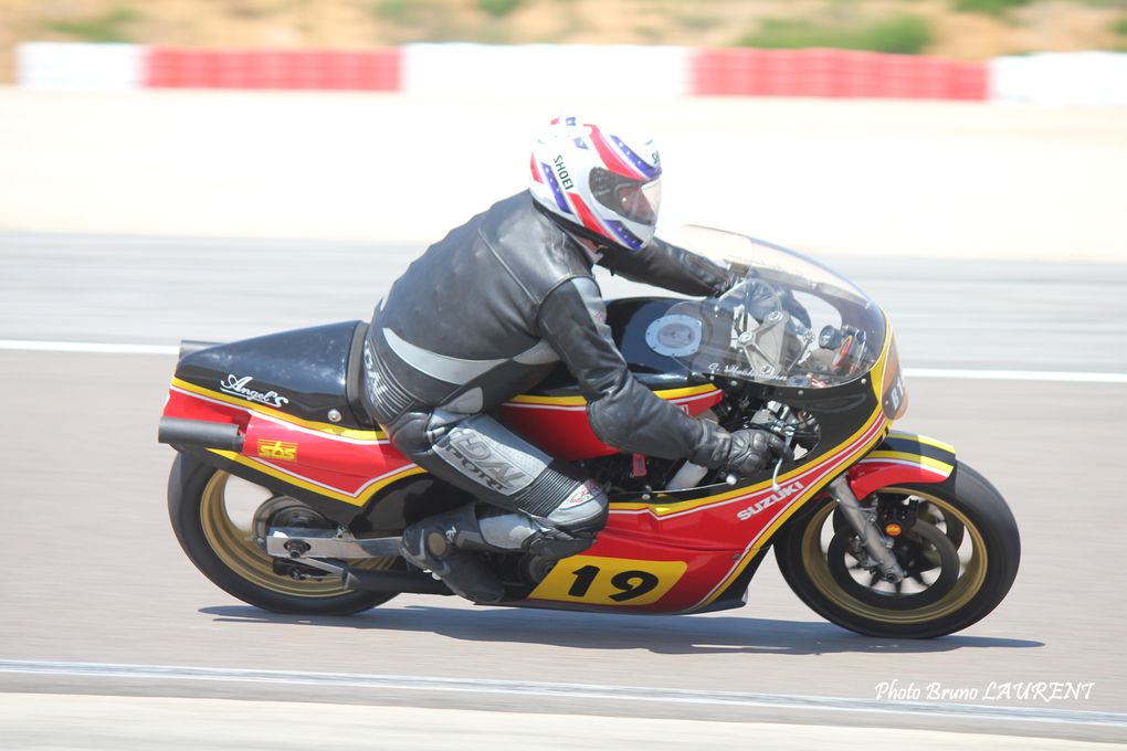 Photos-piste-coupes Moto-Legende-2012 série grand prix
Démonstrations moto et side car
Agostini, Read Herero et les autres