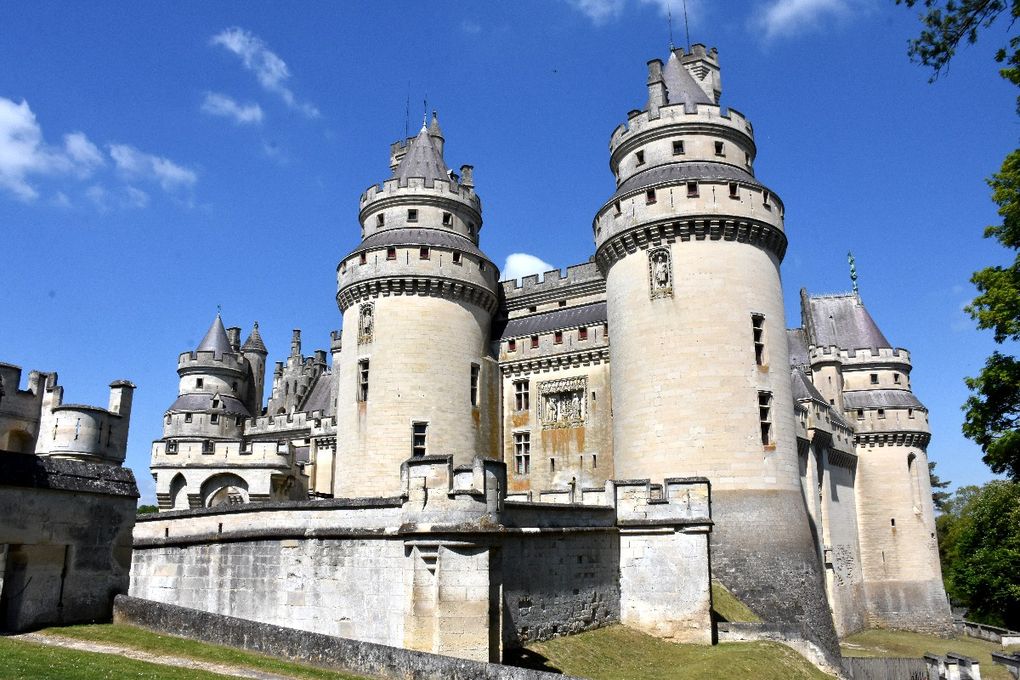 A PIERREFONT ON SE PREND POUR DU GUESCLIN ( 4)