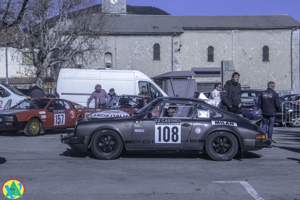 Rallye Monte-Carlo Historique : Saint-André-les-Alpes vibre au son des bolides d'antan.