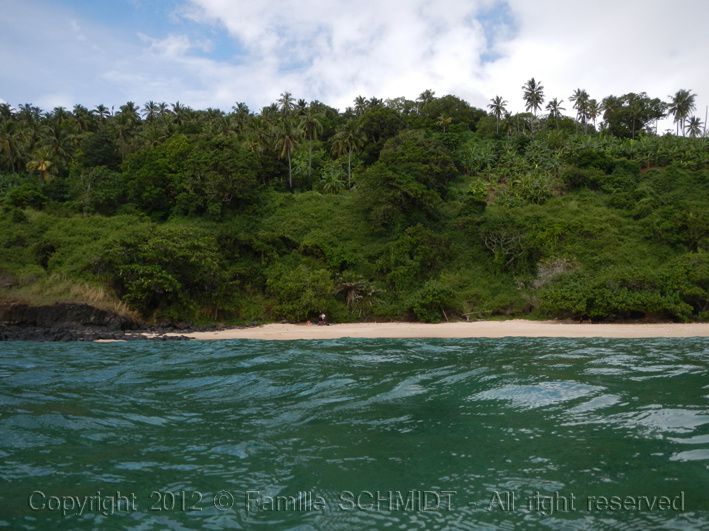 Vous visiterez sous ce dossier tous les villages et les belles plages de Mayotte