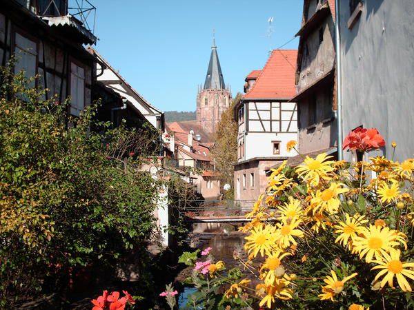 Un peu de tourisme dans notre belle petite ville, ça vous dirait ?