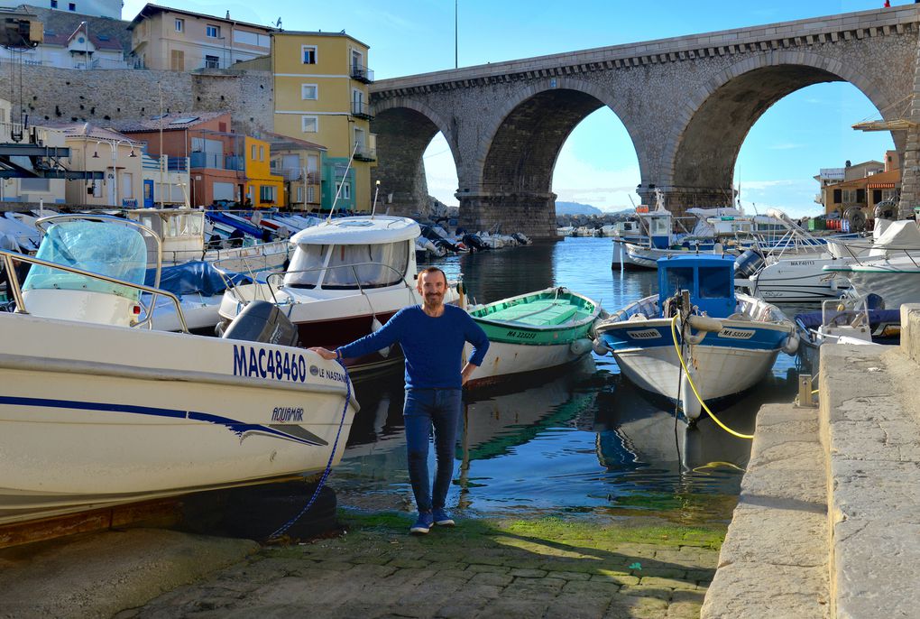 Le Vallon des Auffes, Marseille (Endoume) : Un tour de bateau, ça vous tente ? A boat ride, anyone?