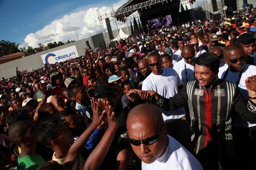 Dans le cadre du IIè anniversaire de la IVèRépublique, le couple présidentiel, Andry et Mialy Rajoelina, a inauguré le «Coliseum de Madagascar» sis à Antsonjombe. 3è partie. Photos: Harilala Randrianarison