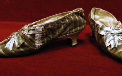 HAIKU - SENRYU CHEZ LENAIG-  LES CHAUSSURES