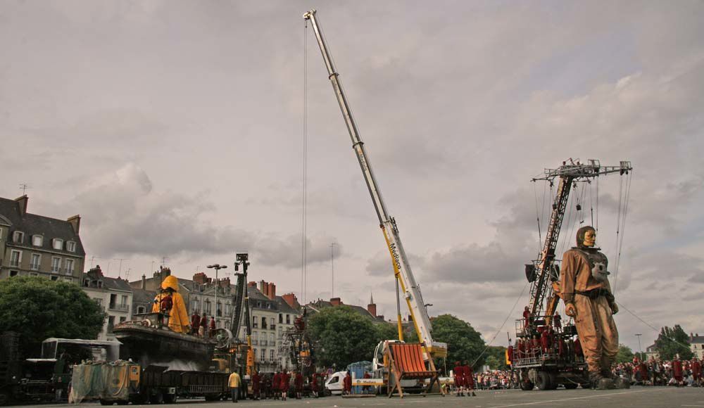 Album - Royal de Luxe Nantes 2009 Geante et Scaphandrier samedi 02