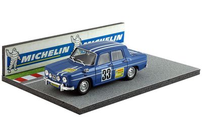 Circuit sponsor Michelin Bibendum en pied