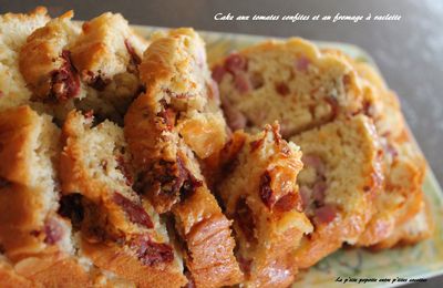 Cake aux tomates confites et au fromage à raclette