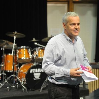 bertrand dutour de salvert, directeur de l'école de musique de moulins, excellent chanteur lyrique et l'ensemble "la famille salvert"