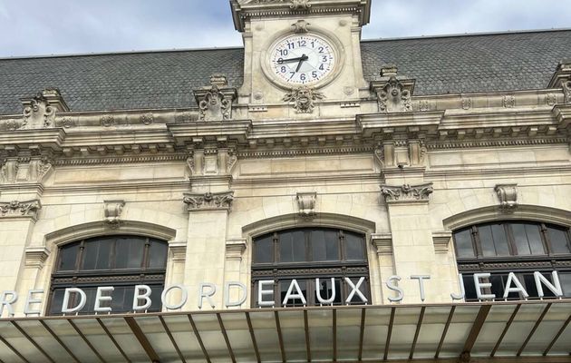ACCUEIL DE LOISIRS ETE: nos ados sont arrivés à Bordeaux