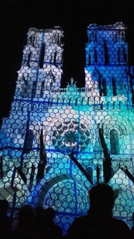 Sons et lumières sur la Cathédrale de Laon