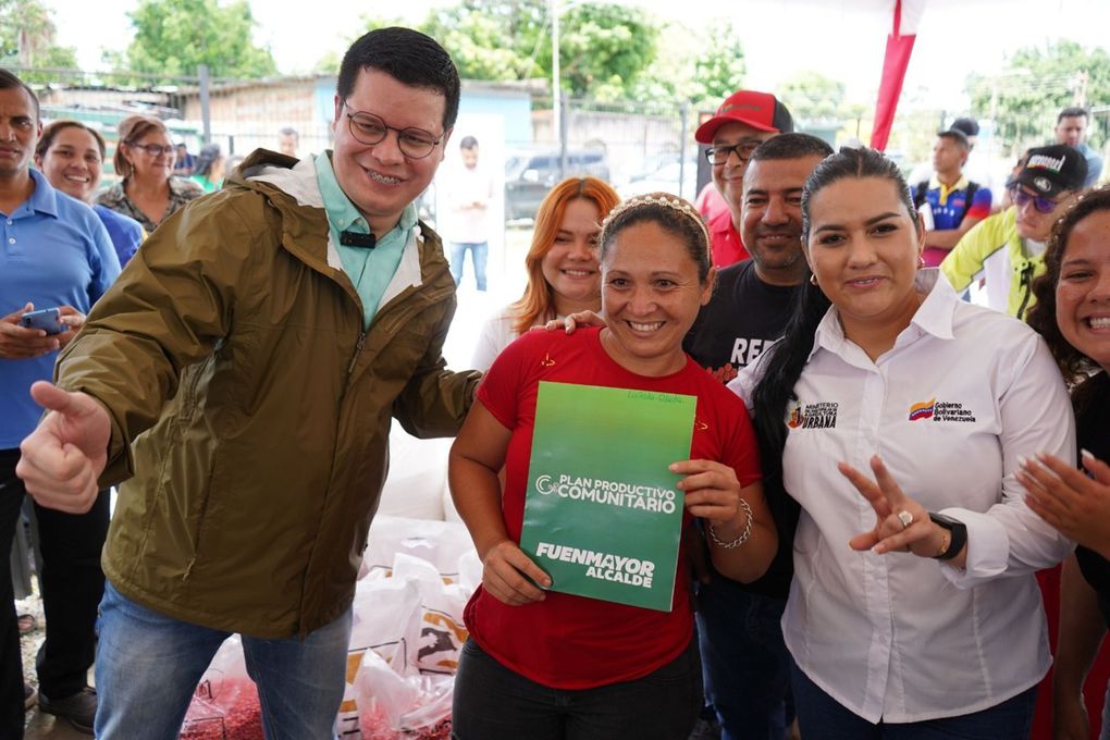 Alcalde Fuenmayor activó Plan Productivo Comunitario desde el sector Juan Germán Roscio en Valencia (+Fotos)