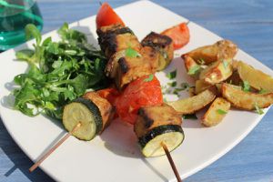 Brochettes de tempeh mariné et chimichurri  