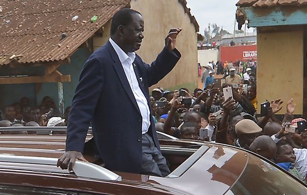 Kenya : N’acceptant pas la victoire de Kenyatta avec 54,27%, l'opposition saisit la Cour suprême.