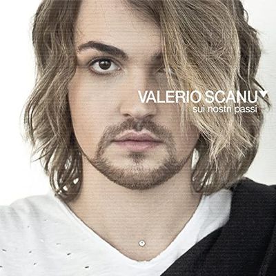 valerio scanu, un jeune chanteur italien qui participa à de nombreux tremplins et qui remporta le festival de sanremo en 2010